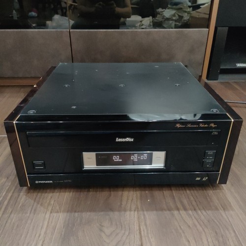 Pioneer laserdisc player - ld-x1,